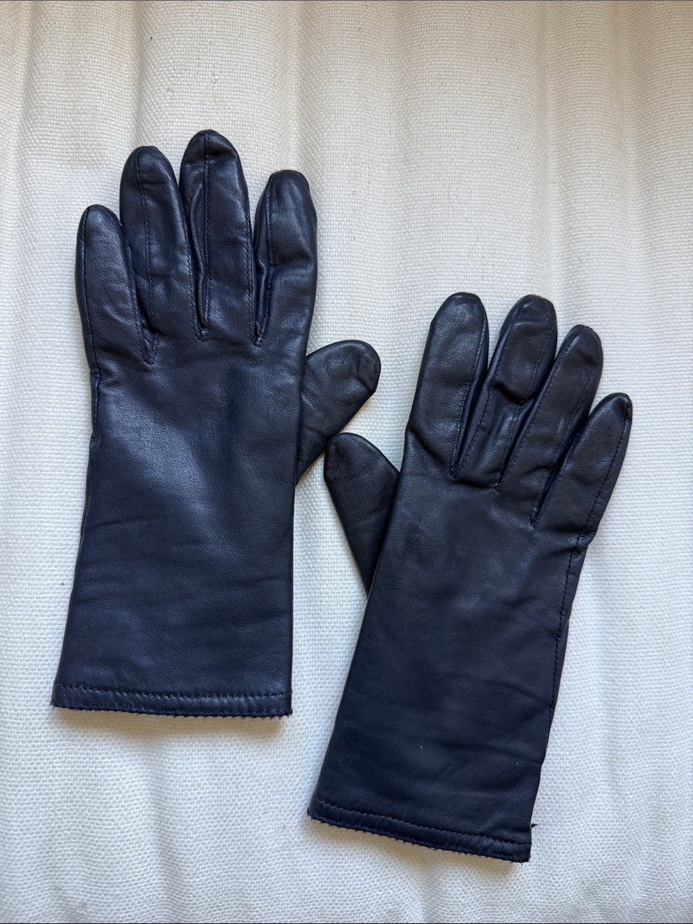 Grandoe Dark Navy Soft Leather Ladies Gloves Size 7 Lined